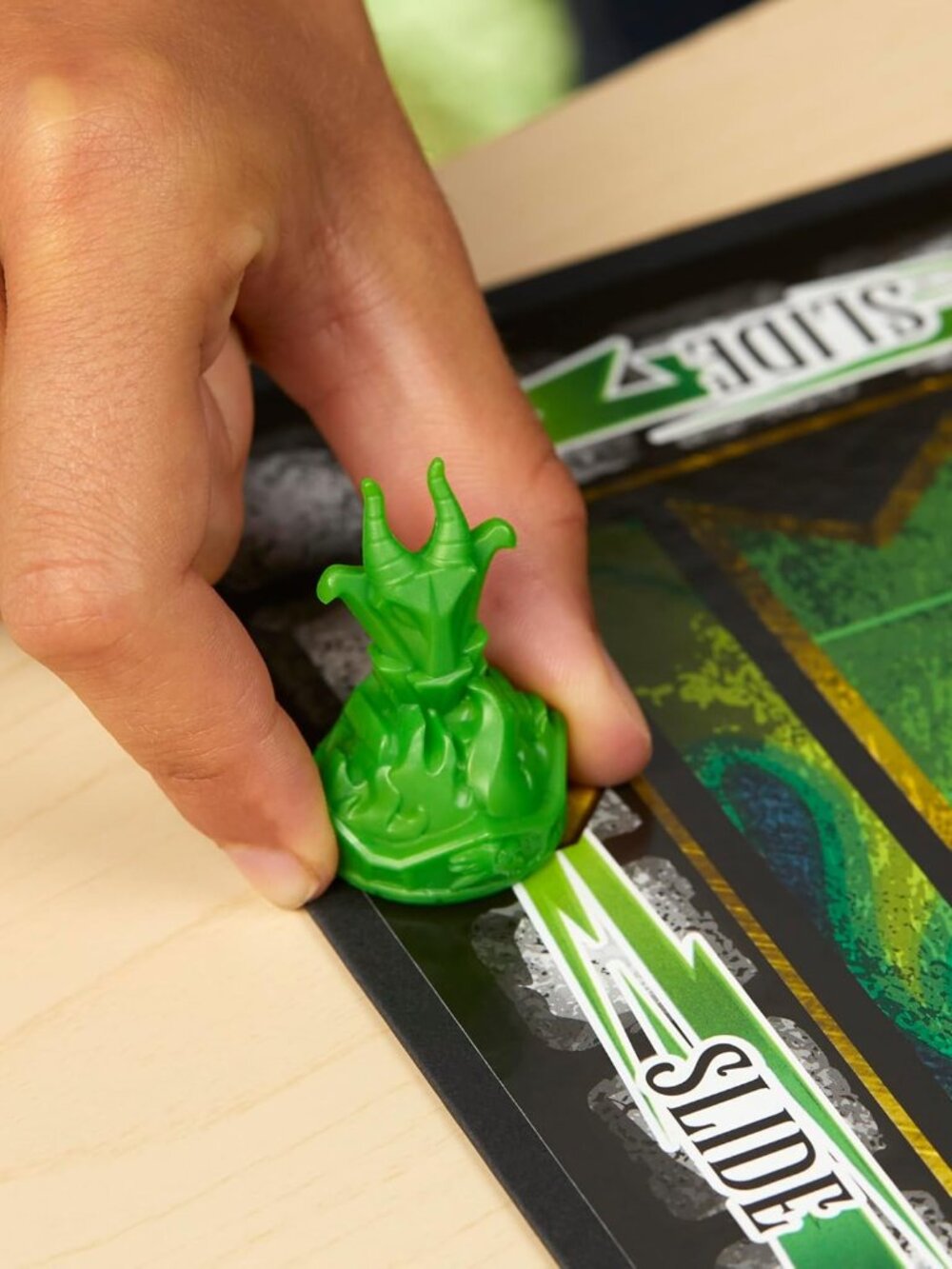 Gaming Sorry! Board Game: Disney Villains Edition Kids Game, Family Games for Ag - Picture 7 of 11